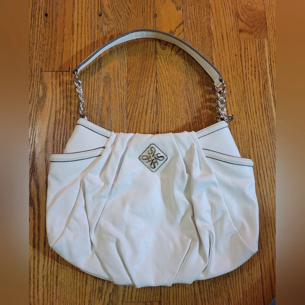 Simply Vera Vera Wang inch depth